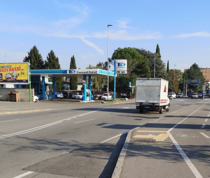 Benzina e gasolio, che stangata! La mappa dei distributori meno costosi in città