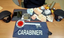 In casa nasconde un etto di cocaina e oltre 3 mila euro in contanti: arrestato