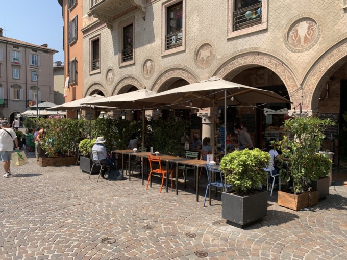 Dehors, dal 2022 stop alle concessioni semplificate per oltre 280 locali in città