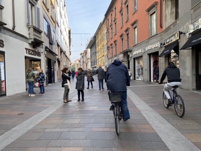 A Bergamo 79 nuovi positivi. In Lombardia calano le vittime giornaliere: sono 8