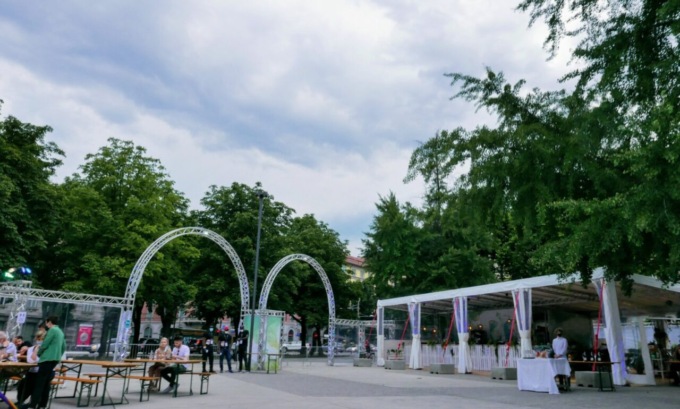 Spostamento del mercato sul Sentierone, la Lega: «Che ne sarà di piazzale Alpini?»
