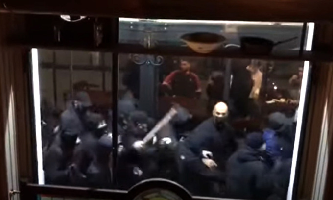 Assalto ultrà al Ritual Pub contro i tifosi inglesi, arrivano le prime quattro denunce