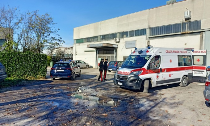 Operaio di Predore precipita dal tetto di una pelletteria a Palazzolo sull’Oglio