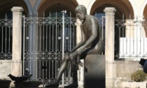 La statua del Caravaggio di Manzù trasloca... all'aeroporto "Caravaggio" di Orio