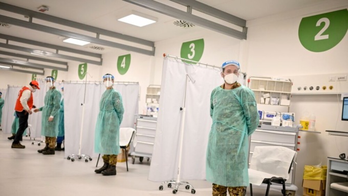 Terze dosi, boom di adesioni in Bergamasca: 152mila persone si sono prenotate