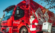 Il villaggio di Natale e il camion della Coca-Cola arrivano a Bergamo, in piazzale Alpini