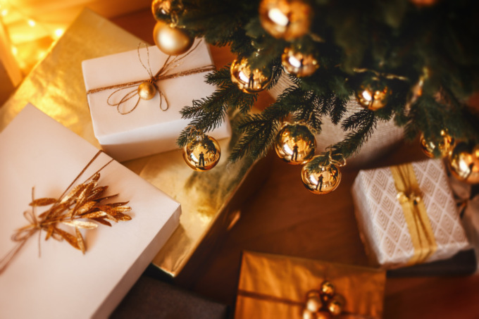 I regali per gli amici: a Natale puntate su scelte originali