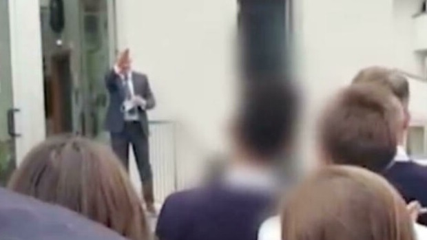 Liceo Aeronautico: dopo i cori e il presunto saluto romano «indagato il preside»