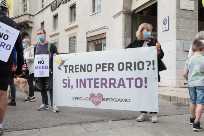 Treno per Orio, respinta ancora l’ipotesi di un semi-interramento della tratta