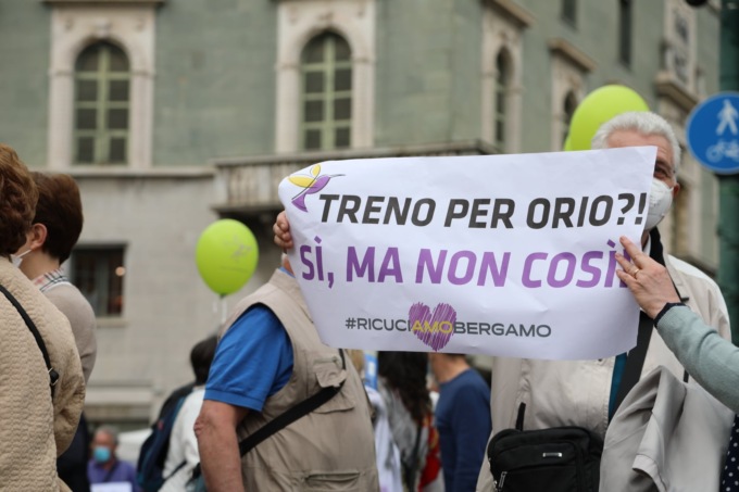 Treno per Orio, la carica di comitati di quartiere e associazioni ambientaliste: «Progetto devastante»