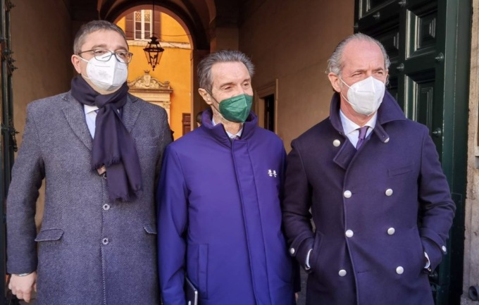 Lombardia, Fontana: «Stop al sistema a colori e regole semplificate per la scuola»