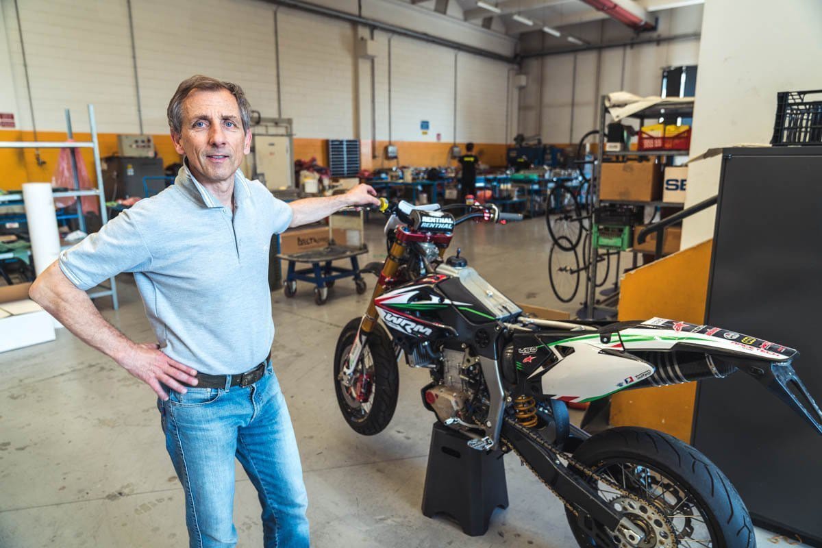 La Val Brembana dice addio ad Alex Balestra: era il mago del carbonio per  moto e bici - Prima Bergamo