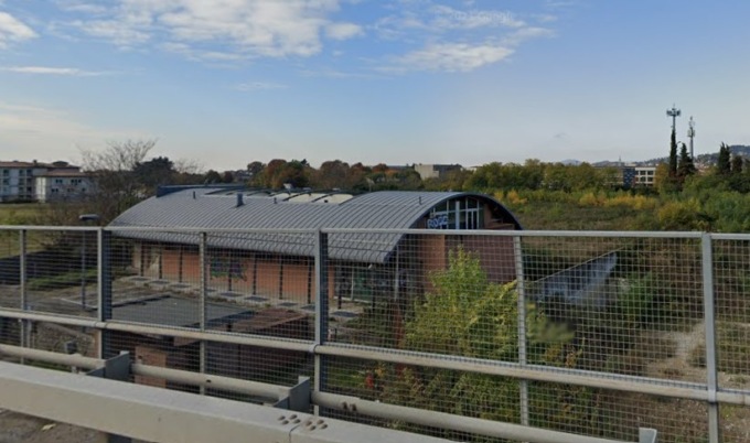 Clochard trovato morto nella palestra abbandonata di Boccaleone