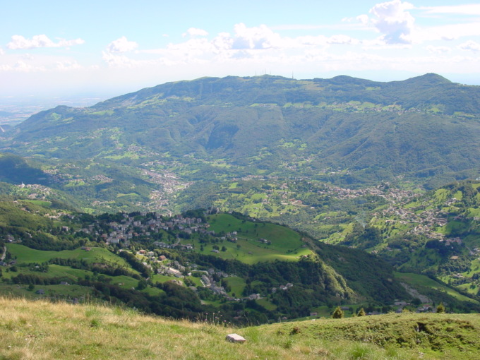 Rilancio della montagna, il sindaco di Corna Imagna: «No parco giochi per stranieri, serve sostenibilità»