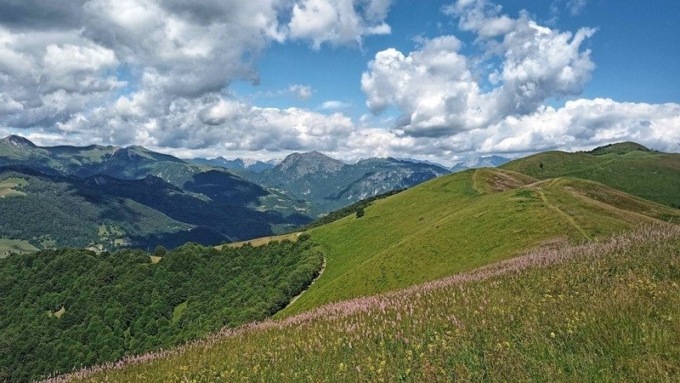Nuova strada tra Valsassina e Valle Imagna: una petizione chiede che si fermi l’opera