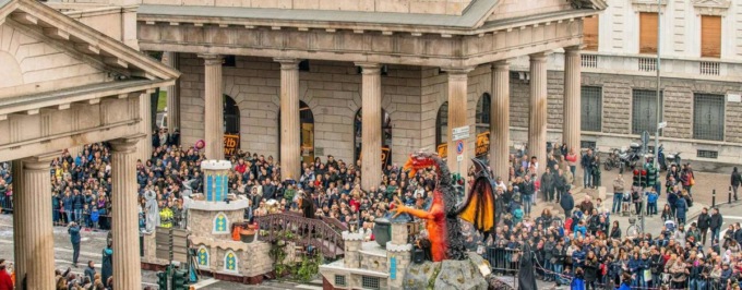 Nel centro di Bergamo tornano i carri allegorici e la sfilata di mezza Quaresima