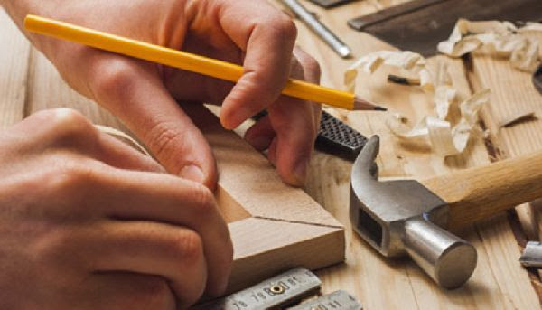 Artigianato: crescono produzione e fatturato, ma i salari sono al palo: «Si rinnovino i contratti»