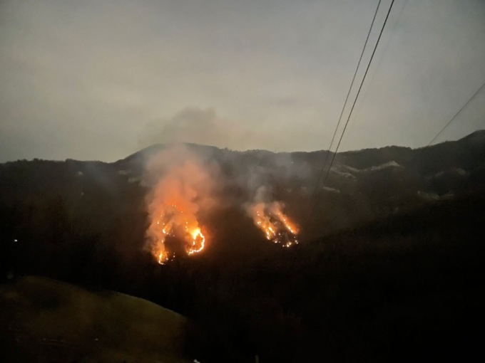 A fuoco 12 ettari della Valle del Giongo, si indaga sulla natura dolosa dell’incendio