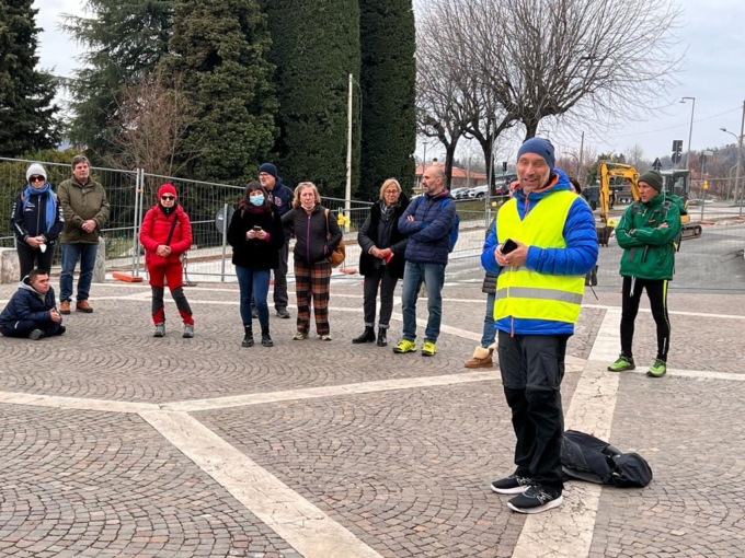 Video e foto della prima tappa del pellegrinaggio no-vax di don Emanuele Personeni