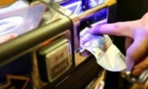 Romano, anziana ruba il portafogli di una commessa per le slot machine: denunciata