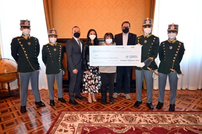 L’Accademia della Guardia di Finanza dona 10 mila euro all’Associazione italiana persone down
