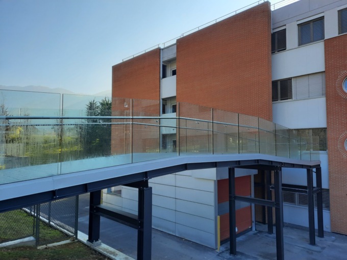 Dalle camere al giardino, alla casa di riposo di Gandino un ponte fa primavera