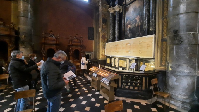 Da Bergamo al mondo le copie della Sindone col lino antico della Val Gandino. Si parte da Washington