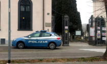 Tragedia al cimitero di Treviglio: anziana muore per un infarto sulla tomba del marito