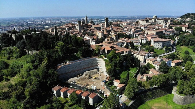Parcheggio alla Fara, il centrodestra: «Troppe ombre, chiesto parere all’Anac»
