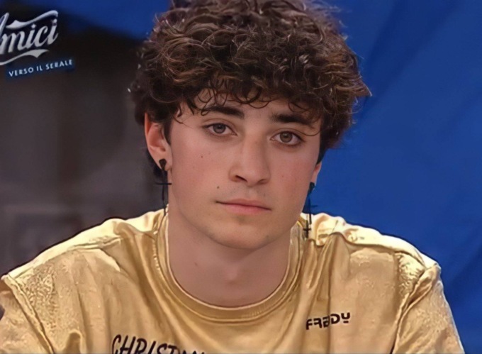 Al via il serale di “Amici”, tra i ballerini anche il bergamasco Christian Stefanelli