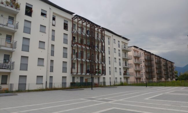 I problemi nelle nuove case in Borgo Palazzo ci sono ancora tutti. L’Aler è sconcertante