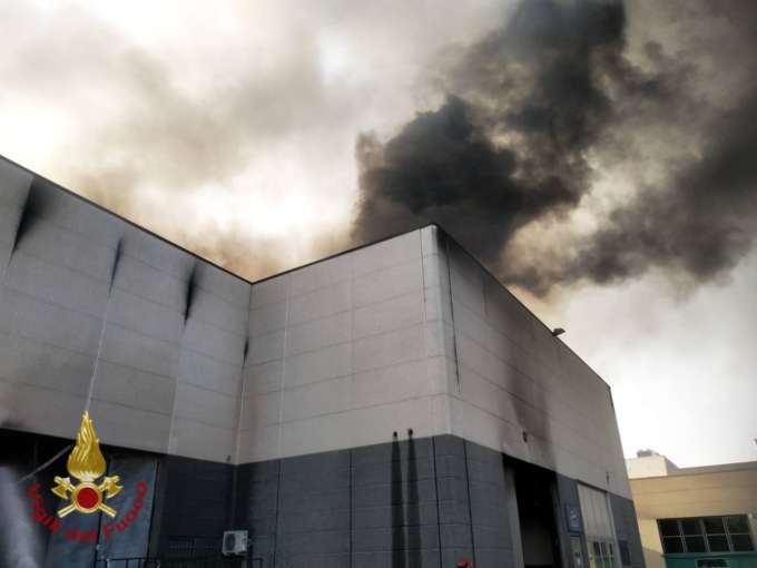 Curnasco, spento l’incendio (che non sarebbe doloso) parte la stima dei danni