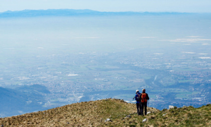 Gli antichi sentieri del monte Bronzone, per una vista mozzafiato sul lago d'Iseo