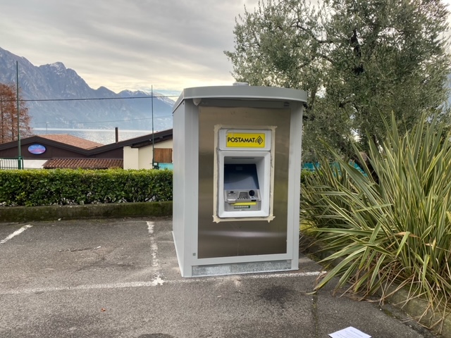 Postamat installati e cassette per la posta restaurate: oltre mille interventi in 169 piccoli Comuni bergamaschi