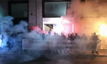 Senegalese pestato fuori da CasaPound Bergamo, il movimento: «Gli aggrediti siamo noi»