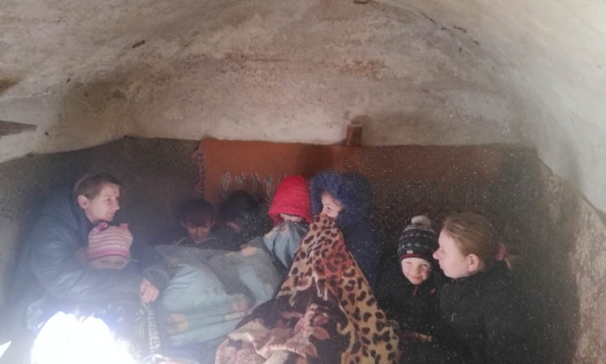 Svieta, ucraina di Castro: «Mia sorella e i suoi figli mangiano patate da giorni in cantina»