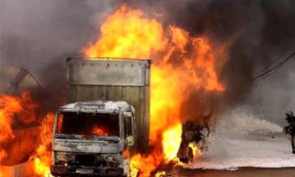 Rogo dei tir a Seriate: in carcere a Brescia un uomo accusato di aver appiccato il fuoco