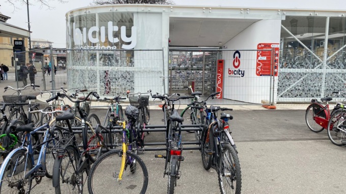 Finalmente inaugurata la velostazione in Piazzale Marconi. Ecco come funziona