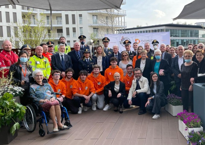 Domitys Quarto Verde e Ragazzi On The Road donano dieci defibrillatori alle istituzioni