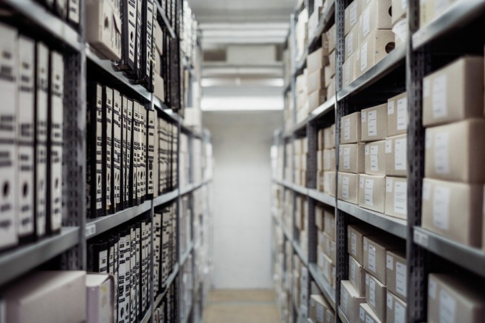 Archivi cartacei: come smaltire correttamente la documentazione più datata