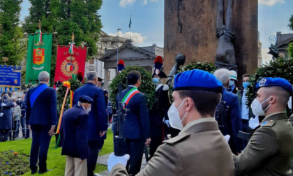 Bergamo torna ad animarsi per il 25 Aprile: le foto dei festeggiamenti della Liberazione