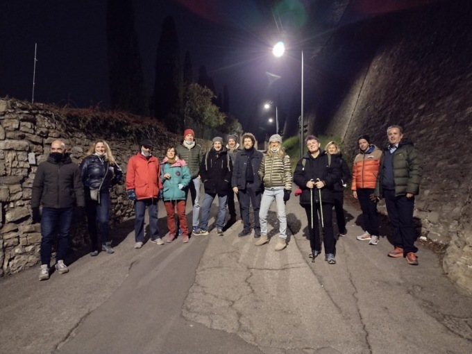 I “Nottambuli”, che ogni domenica riscoprono il volto di Bergamo all’alba