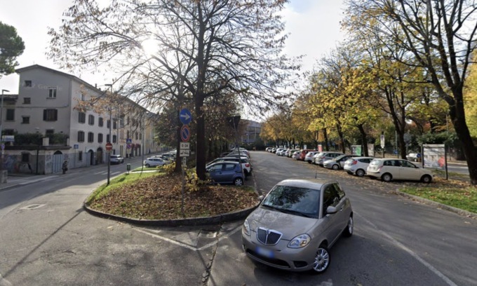 Via Pitentino, posteggi dei residenti sempre occupati: la risposta della polizia locale di Bergamo
