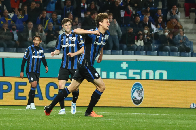 Zapata e Scalvini sono tornati a lavorare in gruppo, ai box restano Toloi e Pezzella