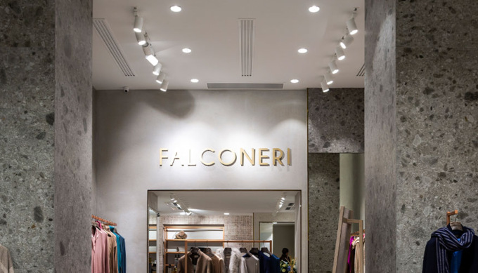 L’eccellenza del cashmere alla portata di tutti: a Oriocenter arrivano i colori di Falconeri