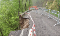 Tra Bedulita e Costa Imagna è crollato un pezzo di strada: le immagini della voragine