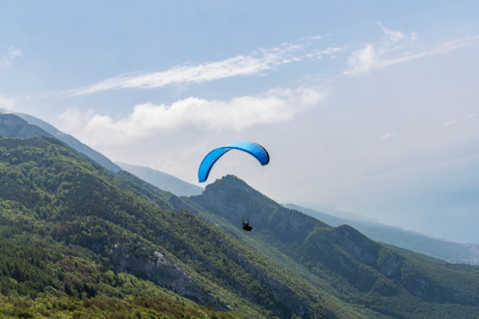 Incidente in parapendio a Colli di San Fermo, ferito un 57enne di Telgate