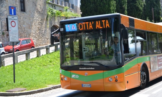 Linea 1 per Città Alta «inefficiente». Un cittadino: «Un’ora per fare 1,6 chilometri»