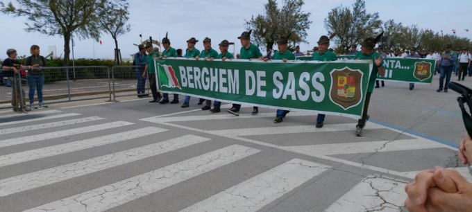 Adunata degli alpini a Rimini, oltre tremila i bergamaschi che hanno sfilato