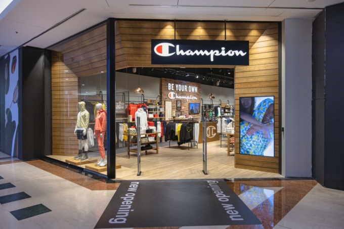 A Oriocenter ecco Champion, il marchio che abbina la moda alla storia